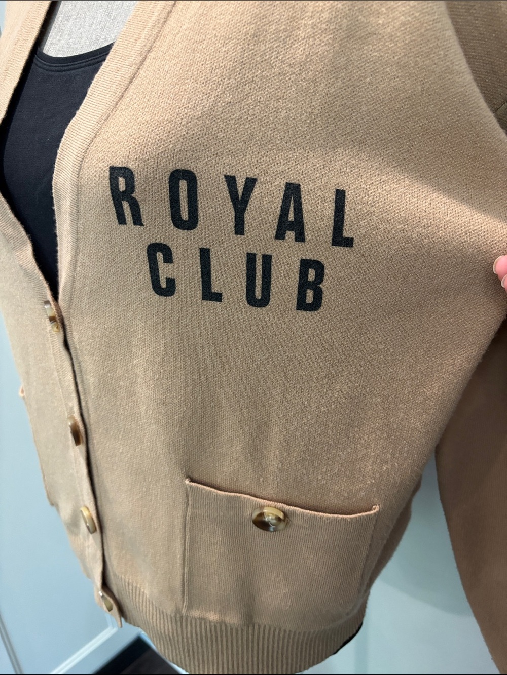 Ellandemm Royal Club Oversized Cardigan Preppy Old Money Tan Large - Picture 3 of 13